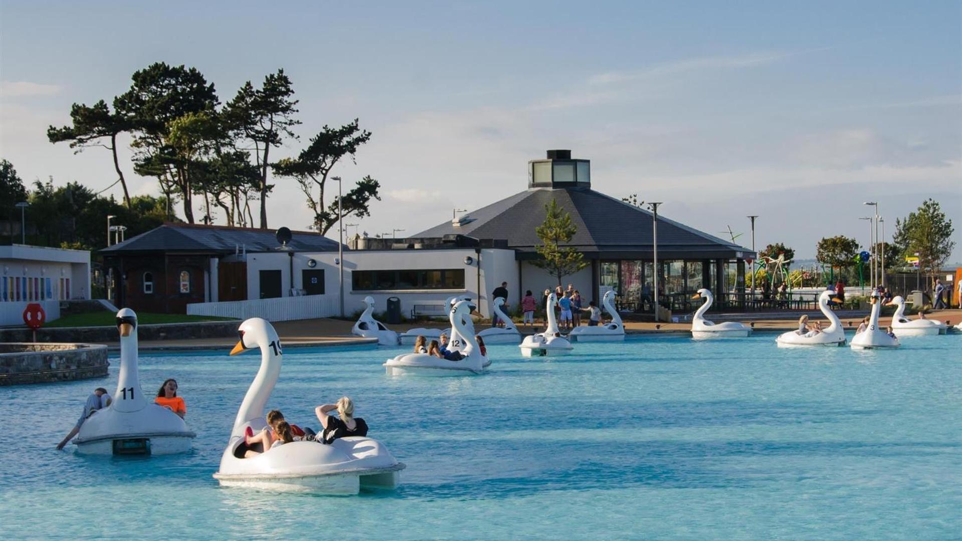 Sea La Vie Hotel Bangor  Bagian luar foto